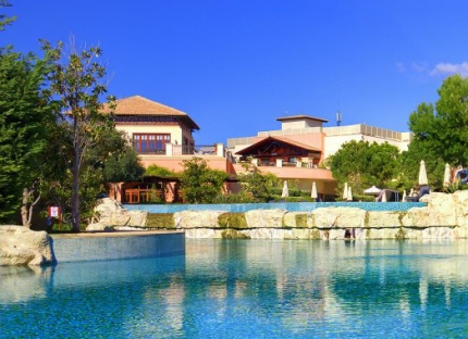 Роскошный пятизвездочный отель, элегантные виллы и апартаменты Aphrodite Hills 